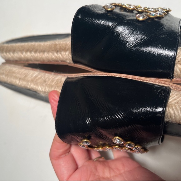 CHANEL Black and Tan Embellished Sandals - Picture 5 of 11